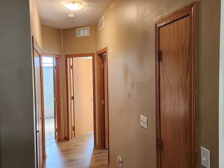 719 Kitterman Cir — Photo 7