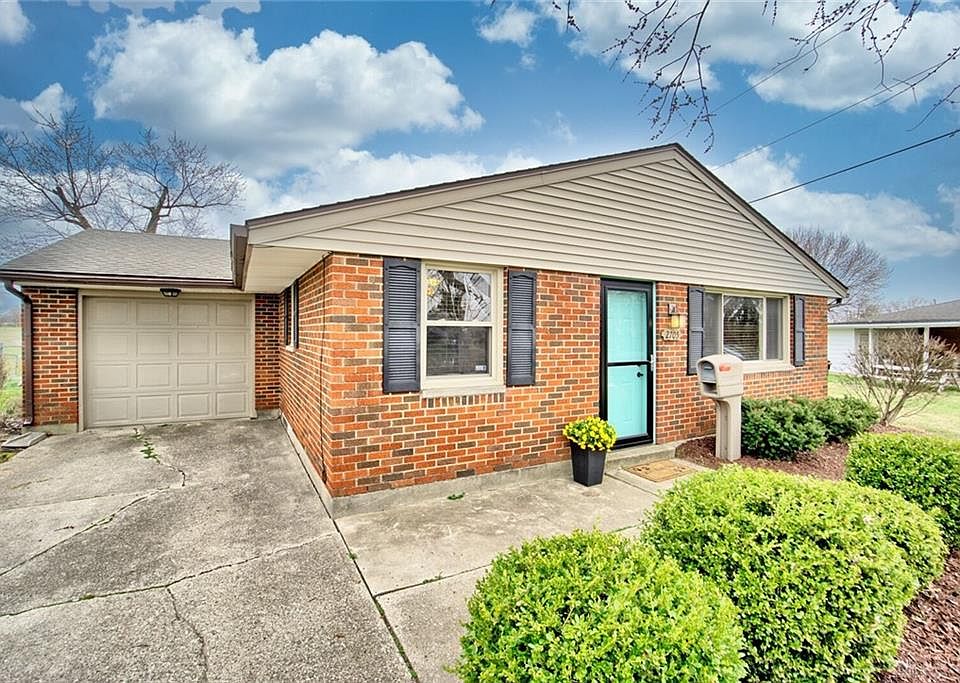 1st image of 2705 Sutton Ave