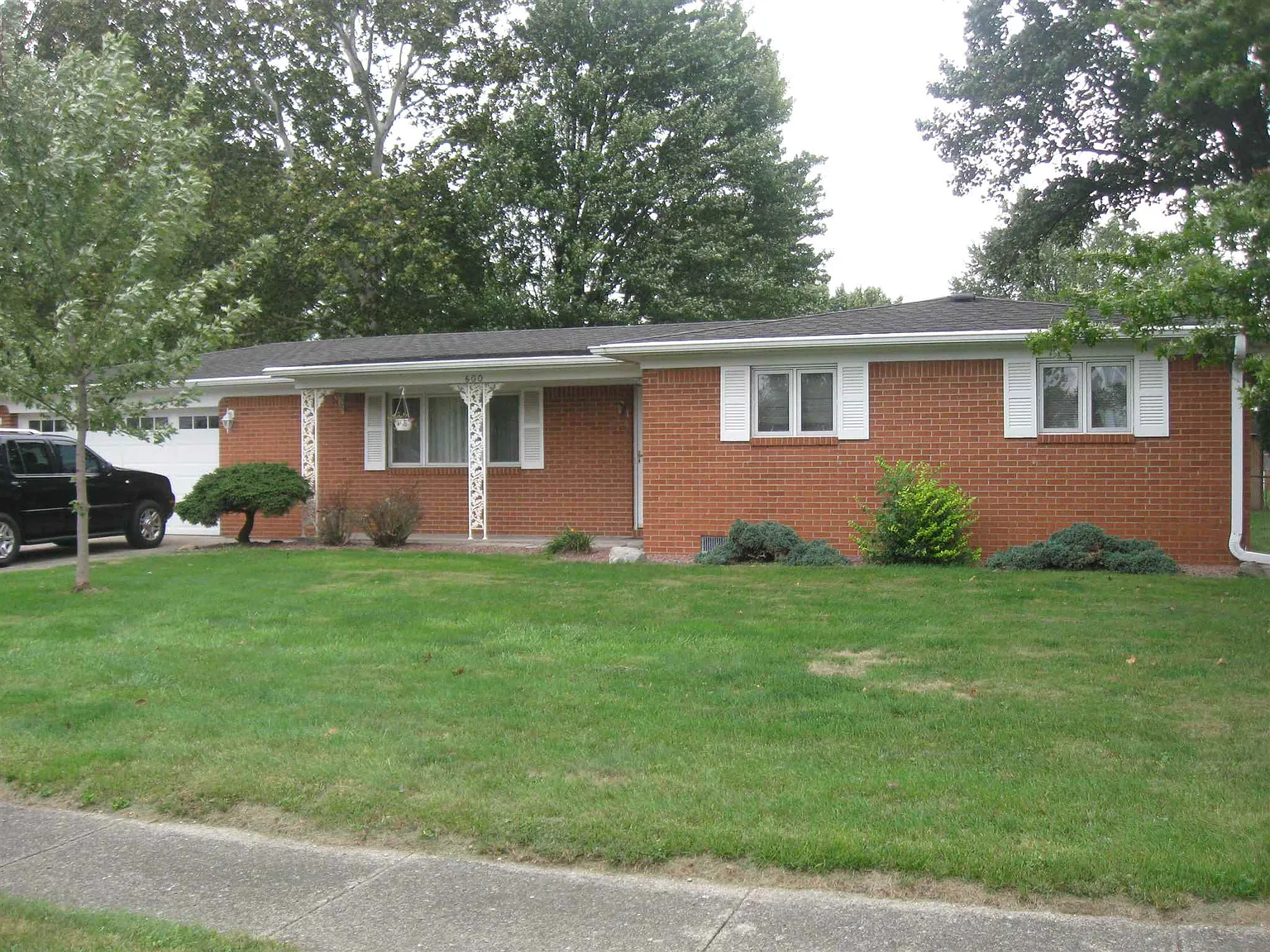 600 Church St photo 1