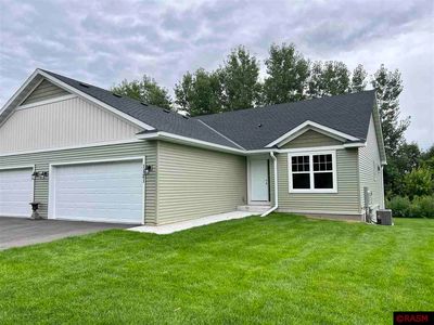 1121 Sakatah Ct, Madison Lake, MN, 56063