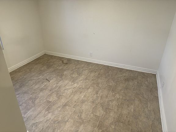 5th image of 550 Turley Ave