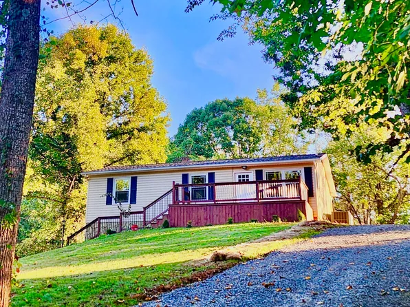 111 Woodland Cir, Jonesborough, TN 37659