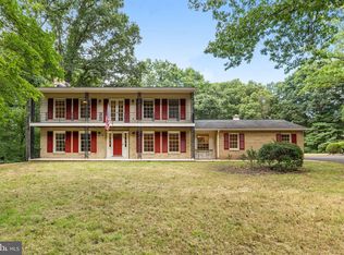 10116 Westford Dr, Vienna, VA 22182