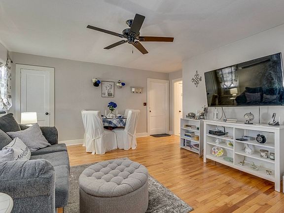 5th image of 1096 Lynn Garden Dr