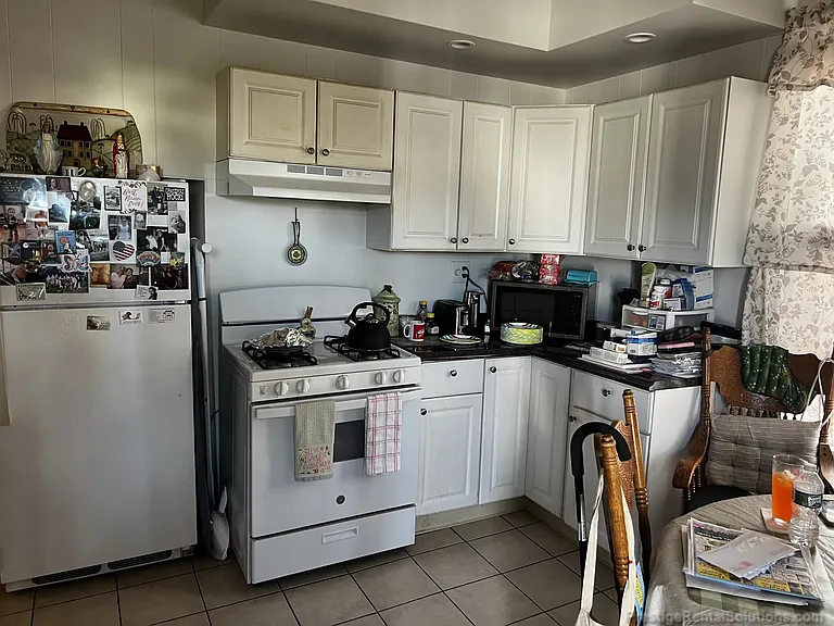 24 Shurtleff St — Photo 1