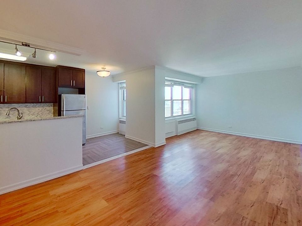 1st image of 737 10th Ave #22F
