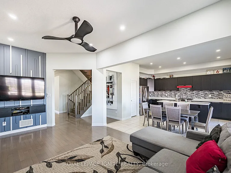 18 Monkton Cir — Photo 15