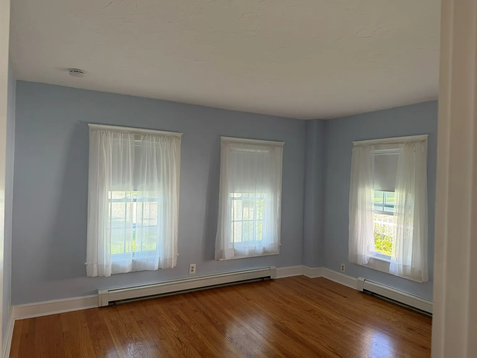 2 bed, 1192 sqft, $2,600 — Photo 4