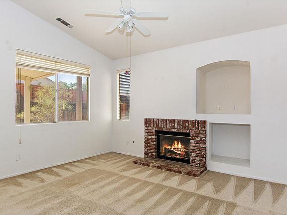 5th image of 14307 Dartmouth St