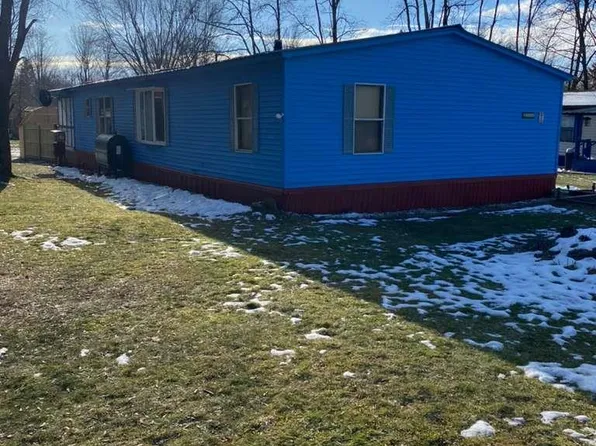 10 Dartmouth Court, Loch Sheldrake, NY 12759