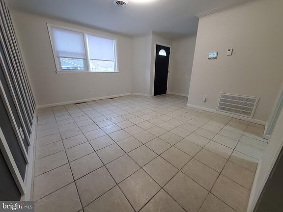 4th image of 185 Kinsley Rd