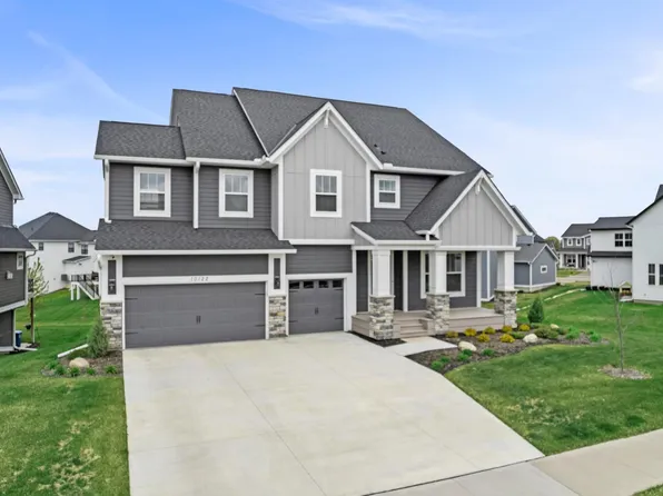 10122 Shadyview Ln N, Maple Grove, MN 55311