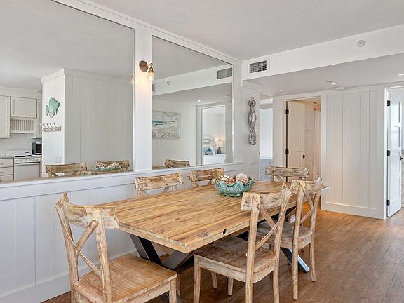 5th image of 480 Gulf Shore Dr Unit 401