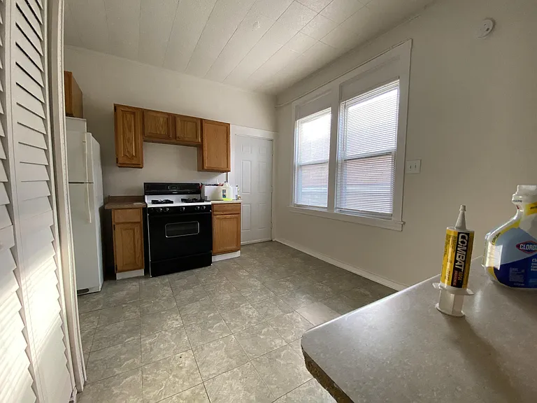 4351 S Honore St #2-F — Photo 15
