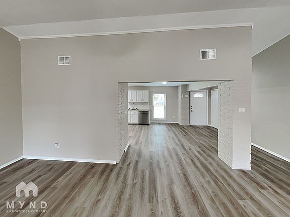 4th image of 105 Ripplewood Dr