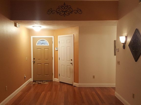 4th image of 3816 Cherry Grove Ct
