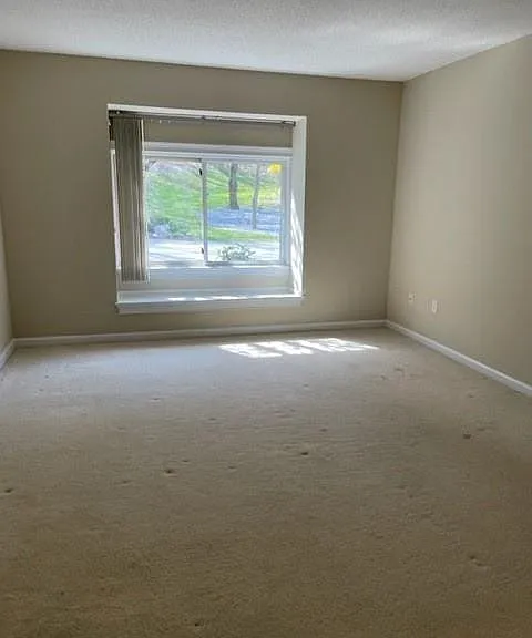 619 Heritage Hls #B — Photo 6
