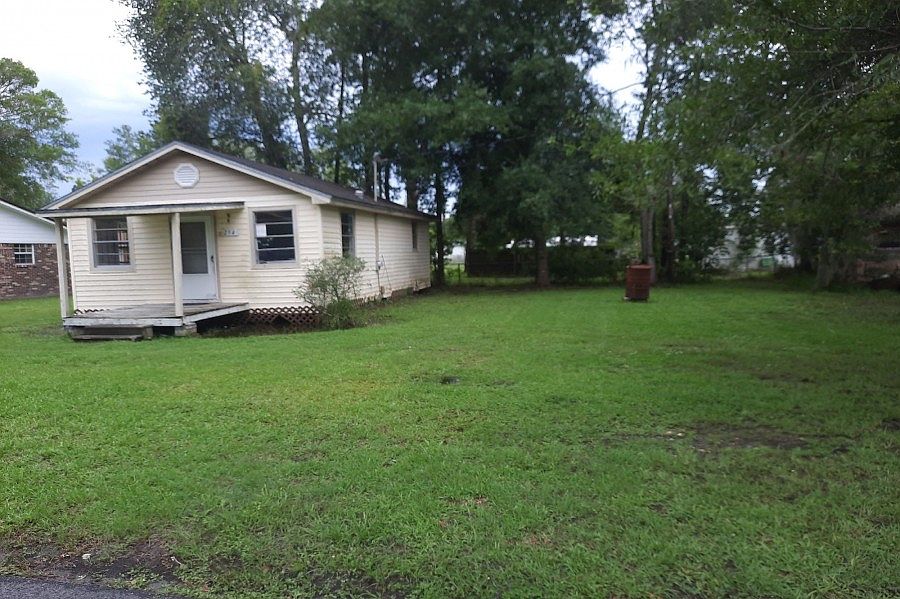 2nd image of 254 Martin Luther King Dr #J