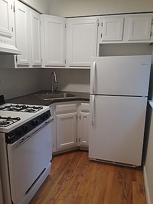 2nd image of 49 Cooper St #2B