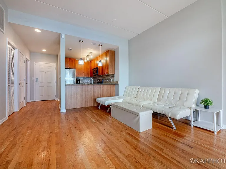 657 W Fulton St #609 — Photo 6