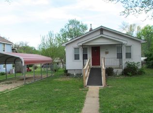 312 Pine St, Sullivan, MO 63080