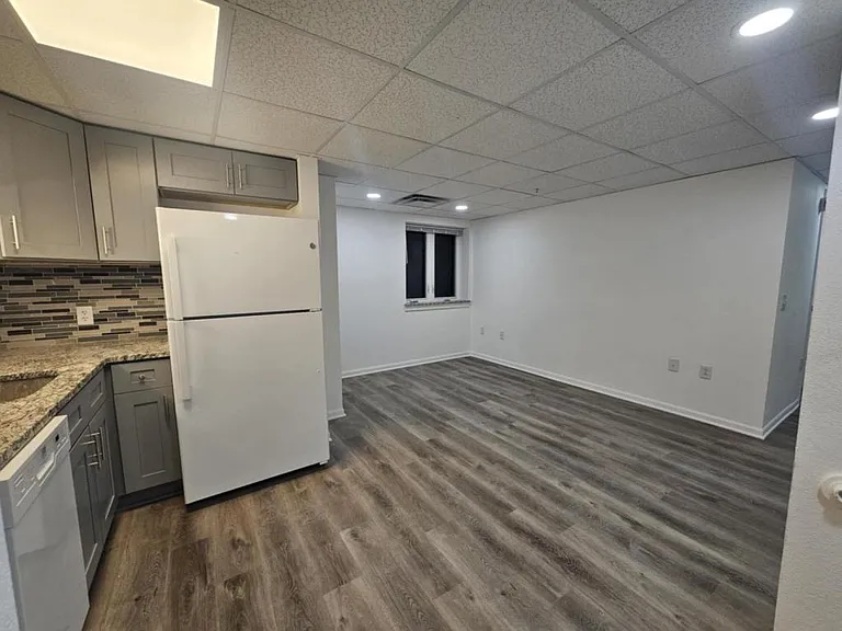 218 N Main St #1 — Photo 14