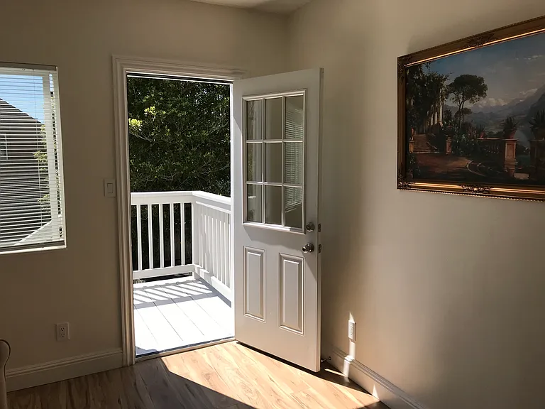 211 Miramar Ave #3 — Photo 2