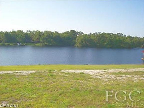 5th image of 2524 Caloosa Shores Dr