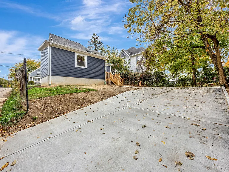 5021 Ravenna St — Photo 22