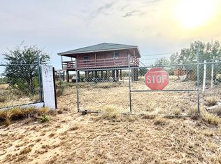 1061 Salsi Puedes Rd, Laredo, TX 78041