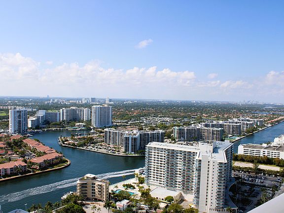 2nd image of 4111 S Ocean Drive #3011