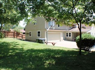 1319 Highbridge Rd, Cuyahoga falls, OH 44223