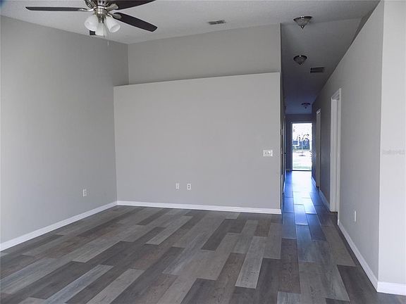 4th image of 628 Bluebill Ct