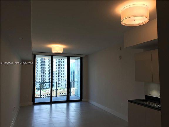 4th image of 1010 Brickell Ave Unit 2110