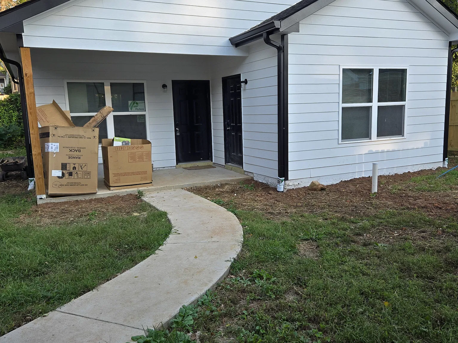 2 bed, 750 sqft, $1,600 — Photo 4