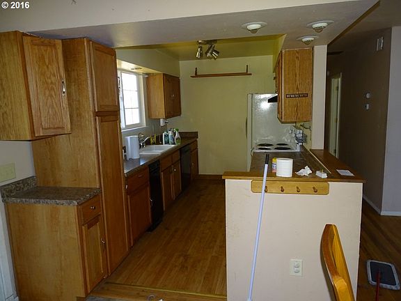 5th image of 12004 NE Suncrest Ct