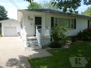 721 Haskell St, Burlington, IA 52601