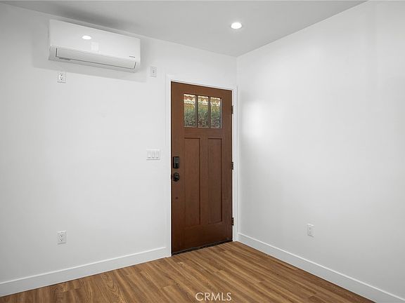3rd image of 16034 Liggett St