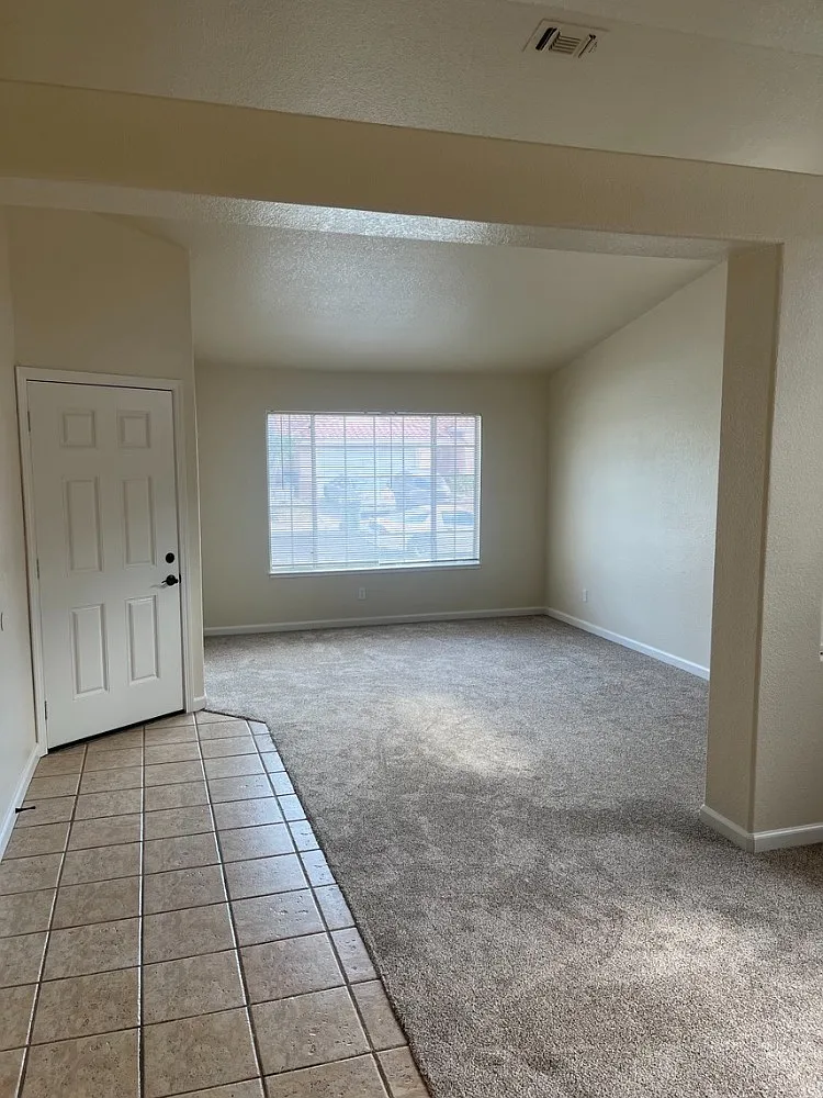 Laguna West Way, Elk Grove — Photo 4