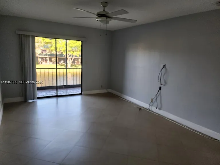 537 N University Dr #71 — Photo 36