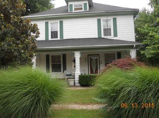 706 Troy Ave, Hickman, KY 42050