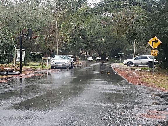 5th image of 1419 Kingford Ave