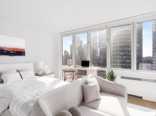 605 W 42nd St APT 27K, New York, NY 10036