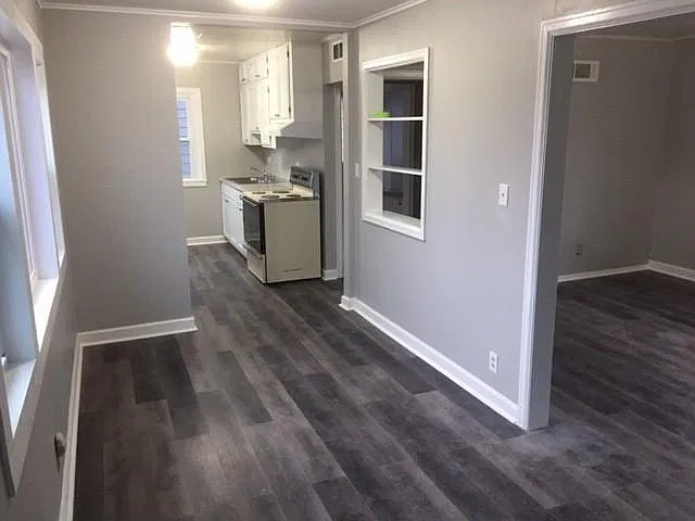 2 bed, 880 sqft, $1,275 — Photo 3