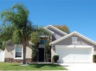 825 Windsor Estates Dr, Davenport, FL 33837