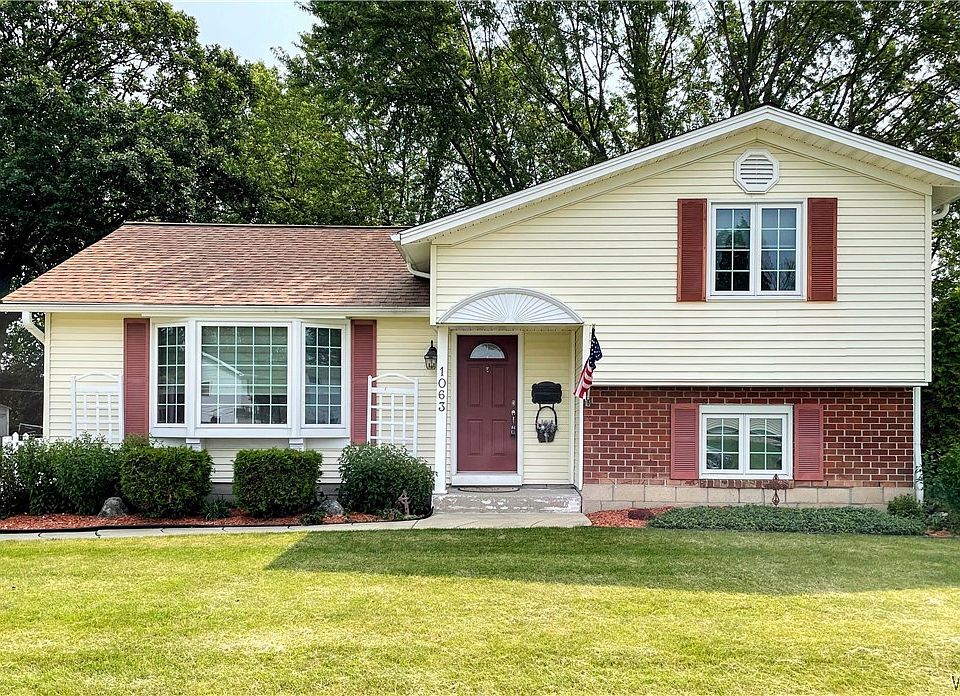 1st image of 1063 Carter Dr