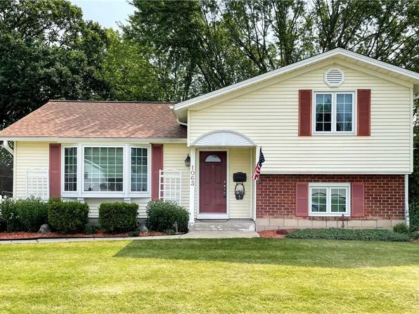 1063 Carter Dr, Grand Island, NY 14072
