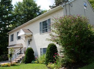 403 Chestnut St, Spring City, PA 19475