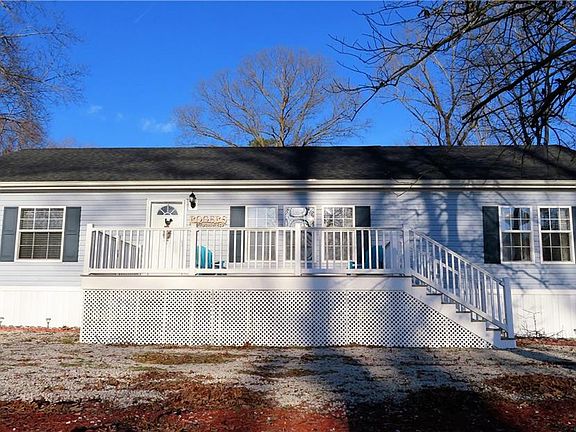 2nd image of 34085 Arrowhead Ln