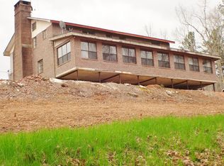 1134 Hiwassee Dam Access Rd, Murphy, NC 28906